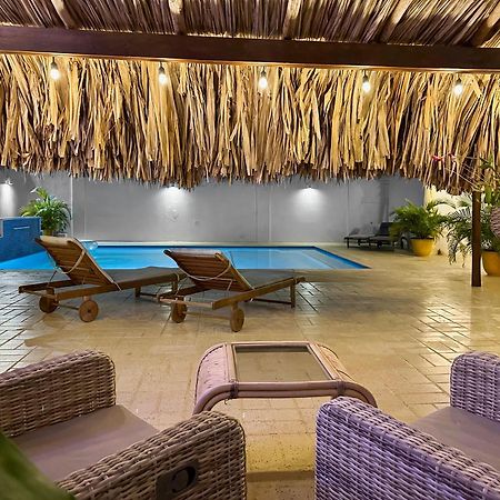 Beach Walk Residences Palm Beach Buitenkant foto