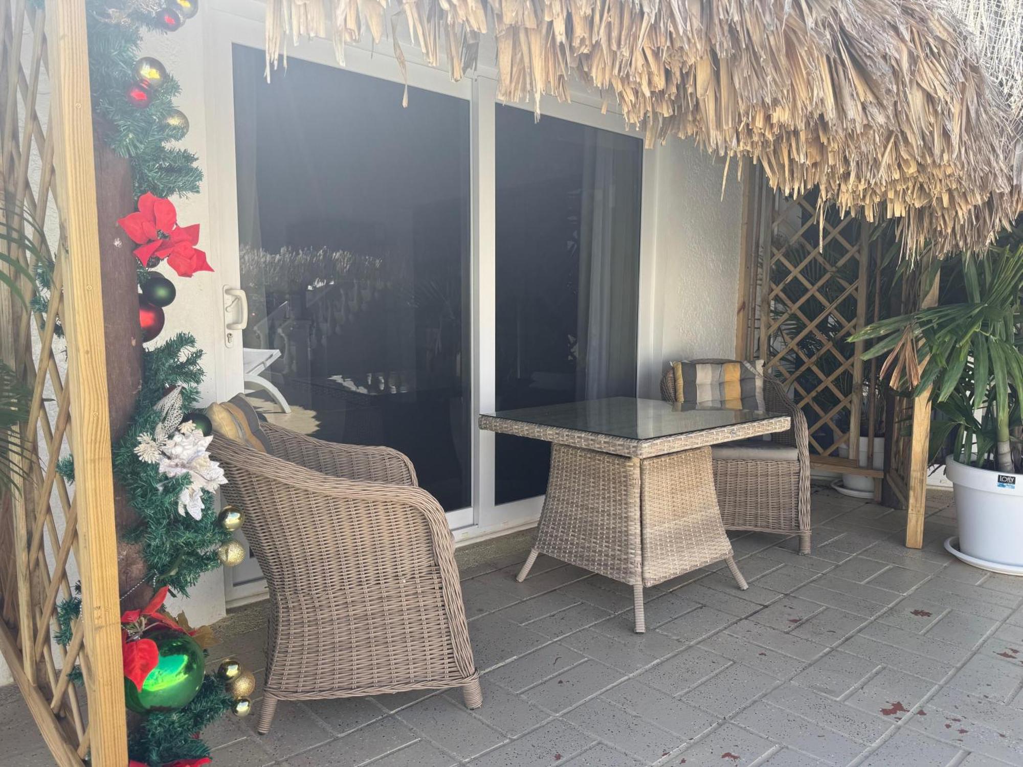 Beach Walk Residences Palm Beach Buitenkant foto