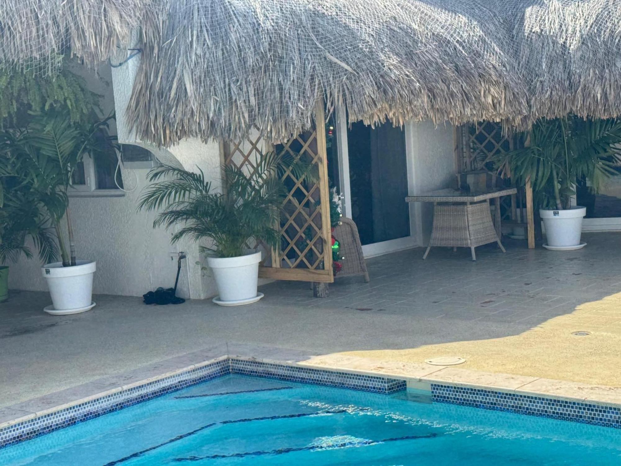 Beach Walk Residences Palm Beach Buitenkant foto